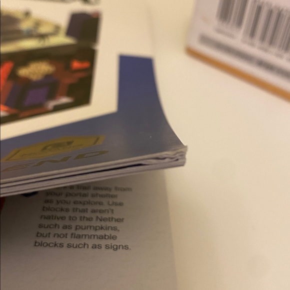 Minecraft Four Book Boxed Guide Collection - Picture 6 of 6